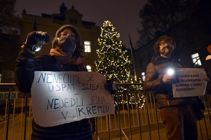Петров и Боширов: Часовню тоже мы развалили?