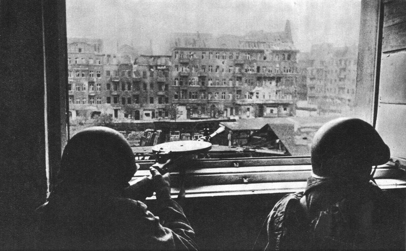 20 апреля 1945 г. Начался штурм Берлина