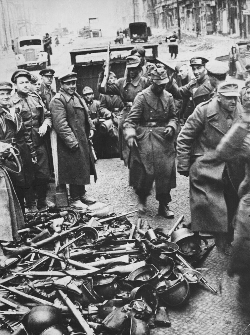 20 апреля 1945 г. Начался штурм Берлина