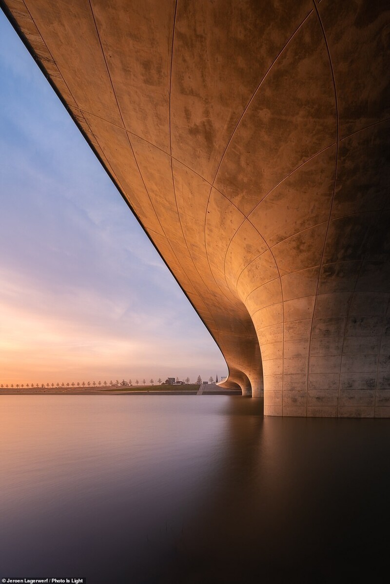 Мост Ваал в городе Неймеген, Нидерланды. Фотограф Jeroen Lagerwerf