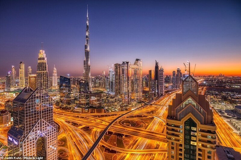 Снимок с 42 этажа отеля Shangri-La Hotel в Дубае, фотограф Judith Kuhn