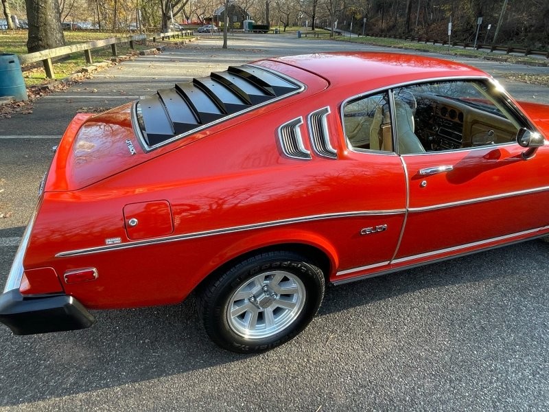 Подарок любящей жены: Toyota Celica 1976 года за 62 000 долларов