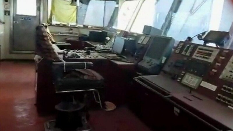 Моряк прожил 4 года на брошенном судне без людей, топлива и электроэнергии