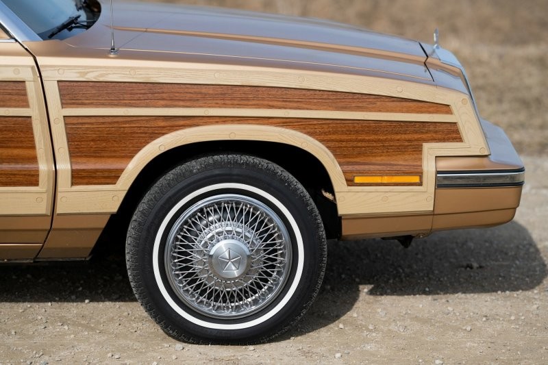 Chrysler LeBaron 1985 — дедушкин комод, вытащивший корпорацию Chrysler из пропасти