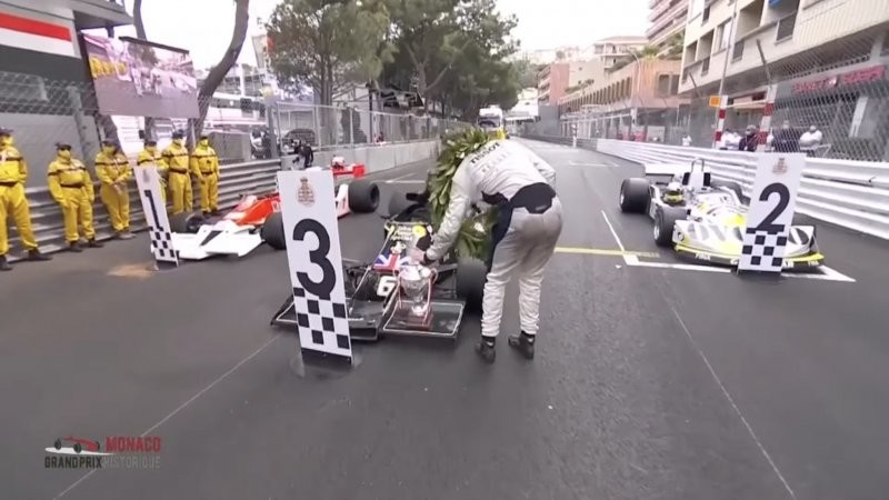 Жан Алези разбил болид Ferrari Ники Лауды во время исторической гонки в Монако