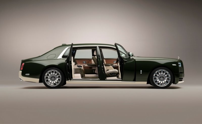 Скромненько, но со вкусом: эксклюзивный Rolls-Royce Phantom Oribe для японского миллиардера