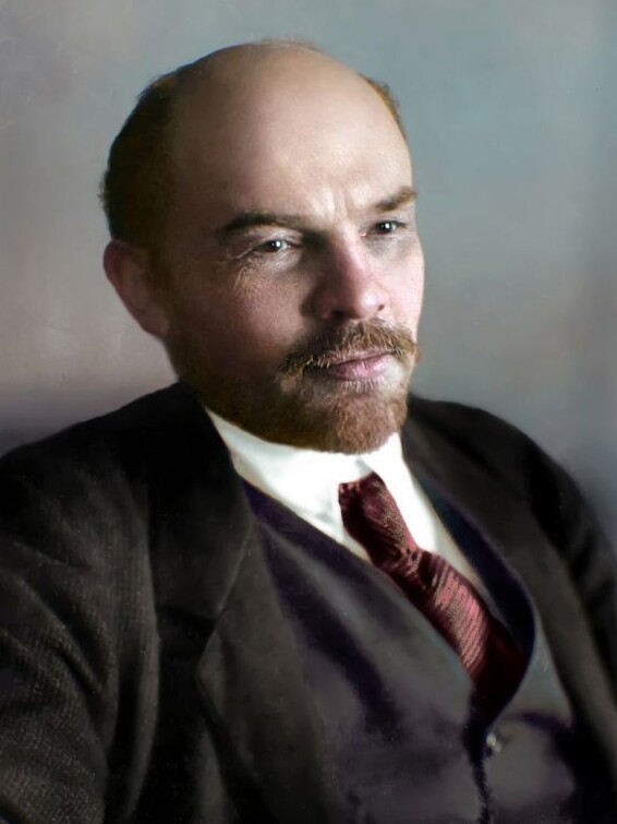 Владимир Ленин  - 165 см