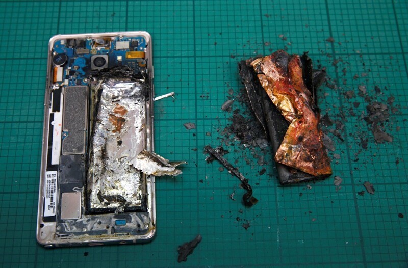 Взрыв в кармане: петербуржец попал в ожоговое отделение после ЧП со смартфоном