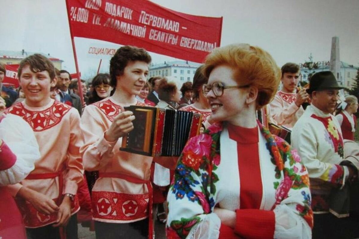 Красивая одежда на 1 мая в СССР