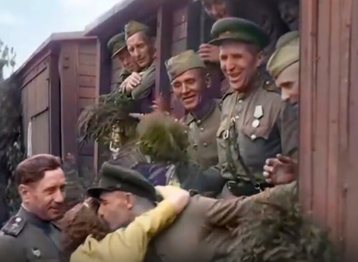 Нейросети помогли восстановить уникальные кадры Великой Отечественной войны в цвете