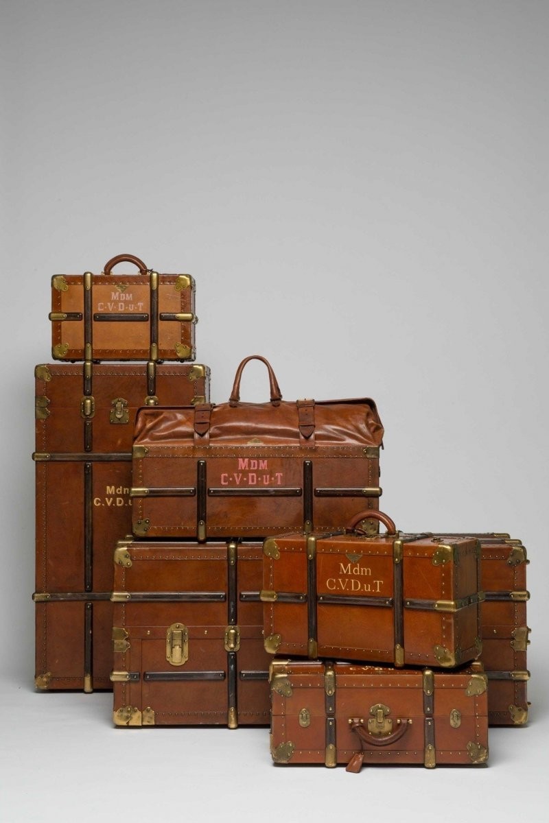 Путешествия и ностальгия: старинные дорожные чемоданы
