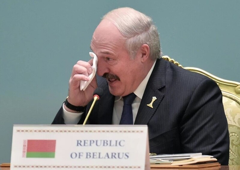 Страны G7 призвали власти Белоруссии провести новые выборы под международным наблюдением.  Лукашенко призвал власти США провести новые выборы под белорусским наблюдением.