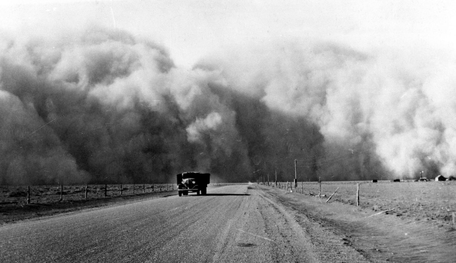 1929-1936: stormy weather