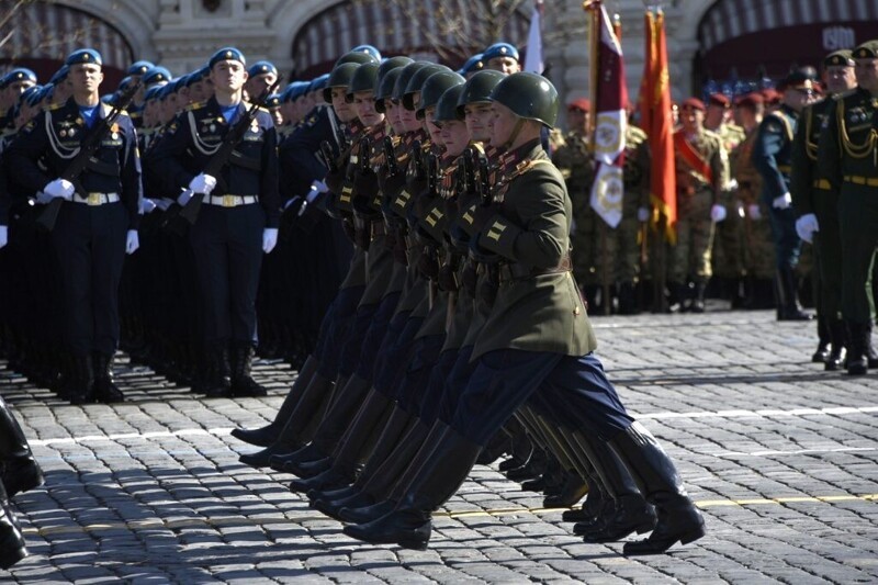 Посольство Британии хочет посетить парад Победы на Красной площади