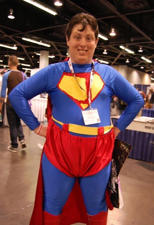 В костюме супермена