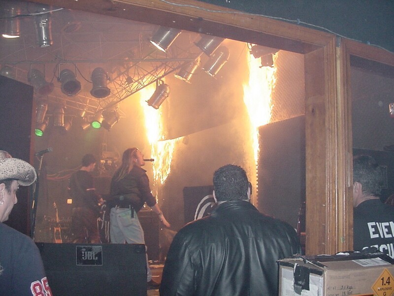 4. Ночной клуб «Station» (США), февраль 2003 г.