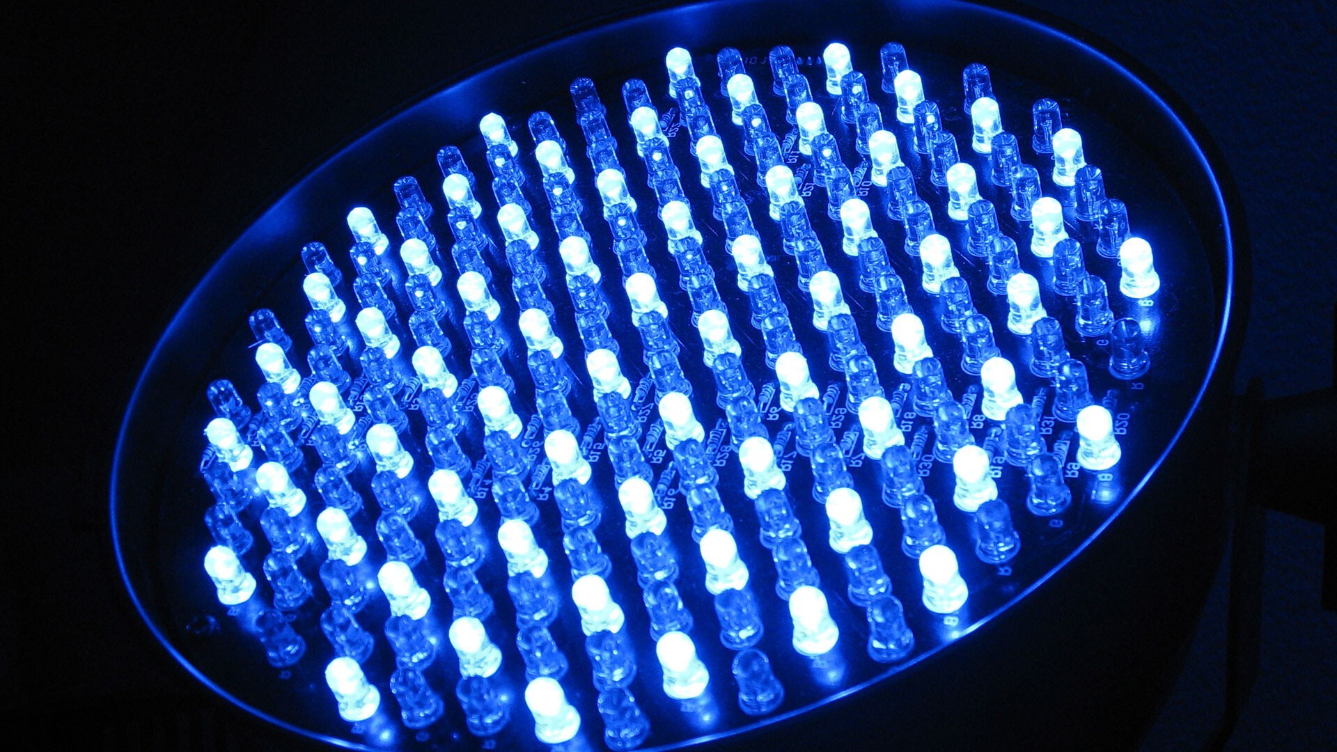 Примеры светодиодов. Светоизлучающих диодов (led). Синий светодиод. Лампы будущего светодиоды. Светодиоды голубого свечения.