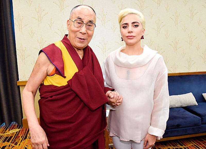А вы знали, что Леди Гага запрещена в Китае после встречи с Далай-ламой?