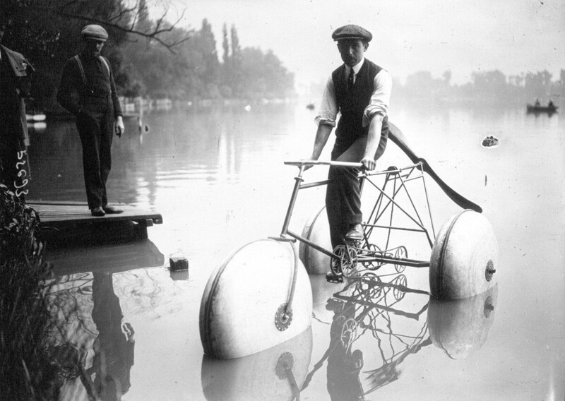 Гидроцикл начала века. Озеро Анген. Франция. 1900-е