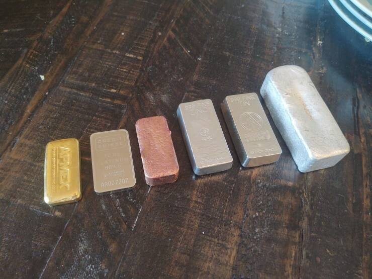 Вот так выглядят бруски в 10 унций золота, платины, меди, цинка, олова и алюминия
