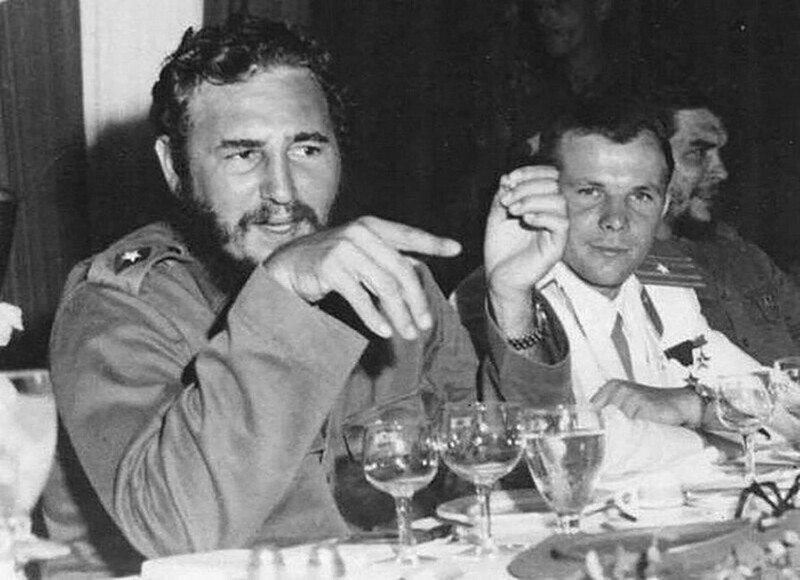 Фидeль Каcтро, Юрий Гагaрин и Че Гeвара. Рeспублика Куба, 1961 год