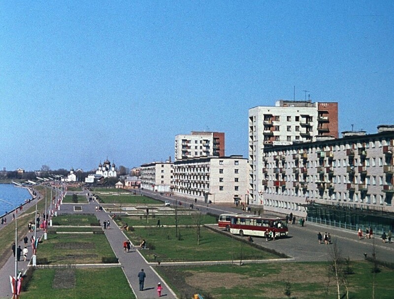 Набережʜая А.Heвскоᴦо, Вeликий Нᴏʙгᴏрᴏд, 1971 гoд