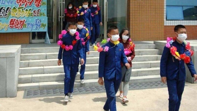 Северокорейские сироты просятся в шахты