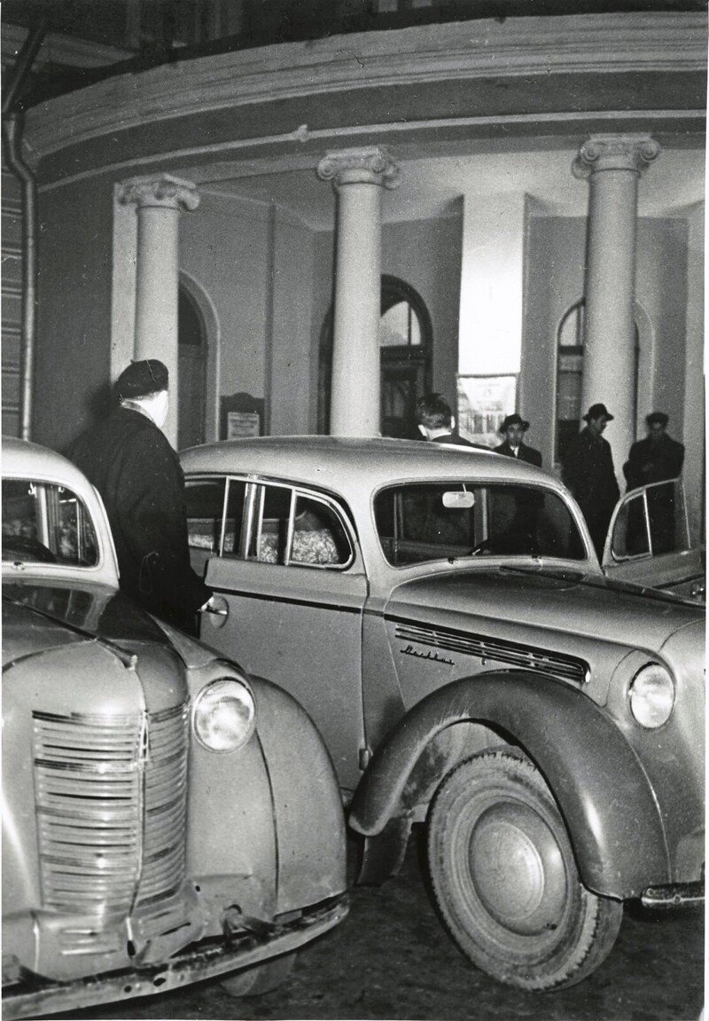 1950-е. Автомобили «Москвич»