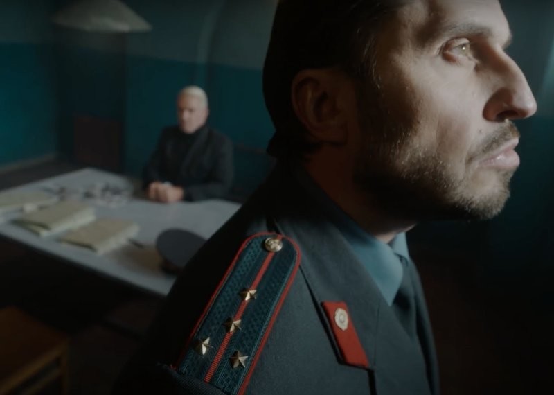 "Коммунисты России" пожалуются в Генпрокуратуру на новый клип лидера Rammstein