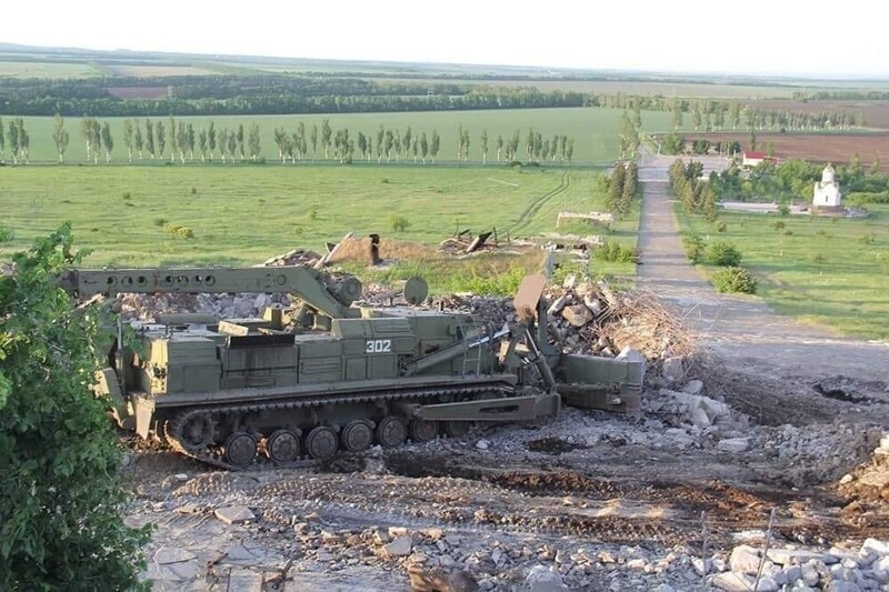 Ежедневный утренний обзор политических событий с сатирой и другое