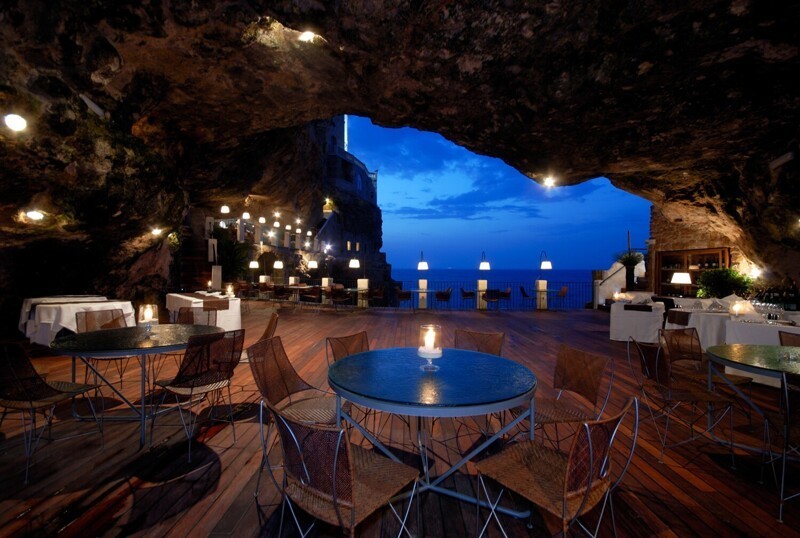 Ресторан в скале, Италия