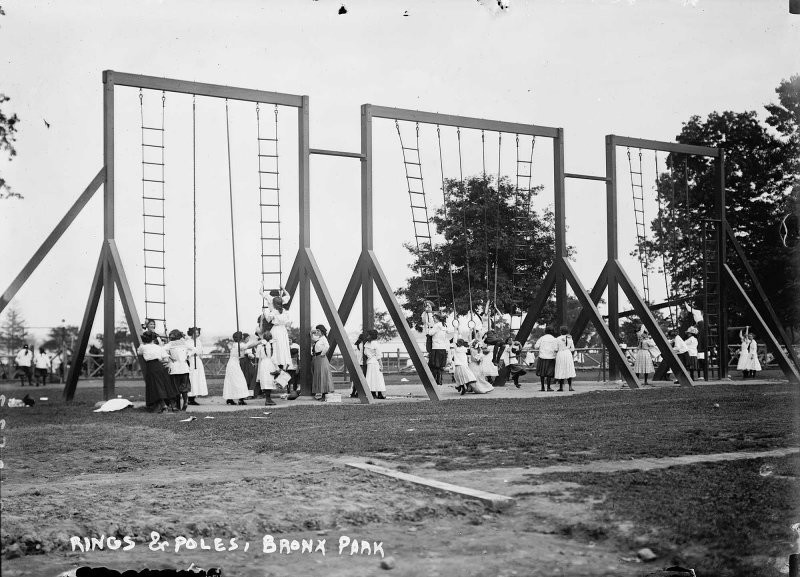Кольца и шесты, Парк Бронкс, Нью-Йорк. 1911 г.