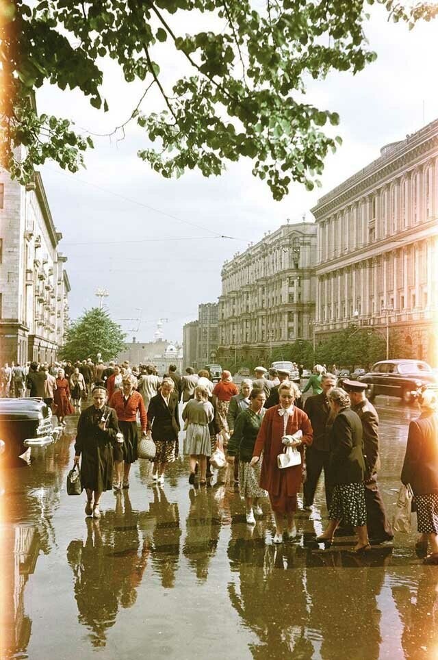 Москва 1950-ых на цветных фотографиях