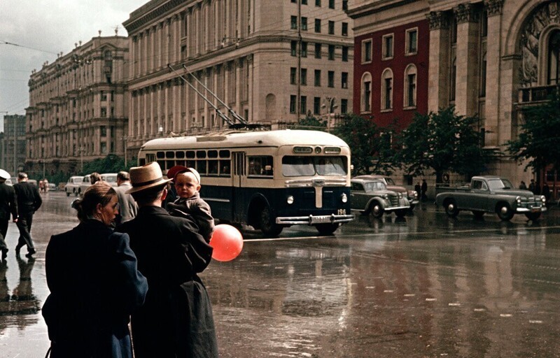 Москва 1950-ых на цветных фотографиях