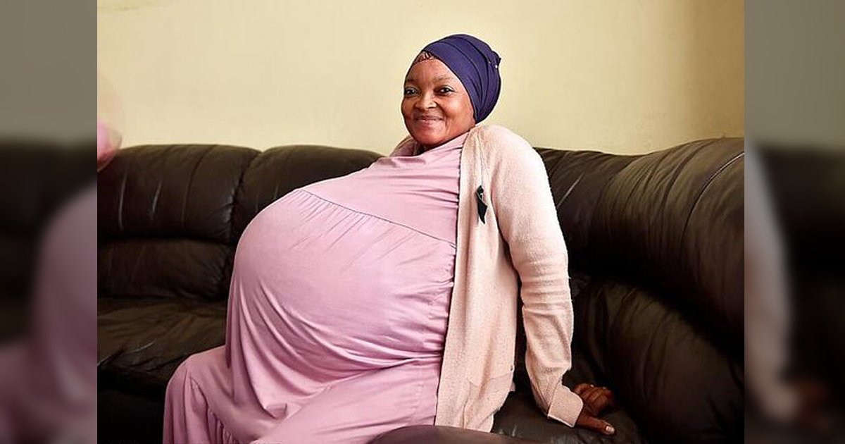 Женщина из ЮАР утверждает, что родила сразу десятерых