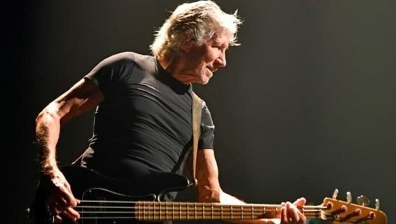 Основатель Pink Floyd Роджер Уотерс послал Марка Цукерберга к черту в ответ на просьбу использовать песню рок-группы в фильме про Facebook*.