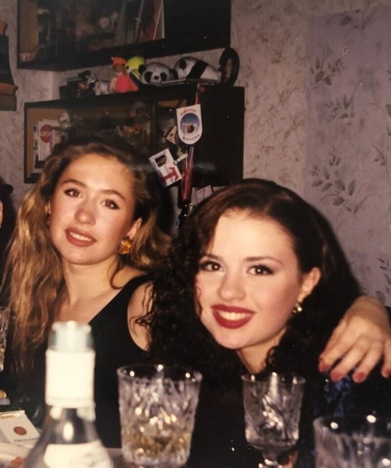 15. Фото из 1999 года: Анна Семенович и фигуристка Анастасия Гребенкина