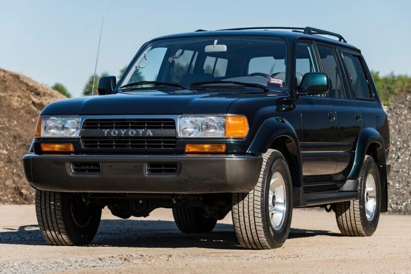 Toyota Land Cruiser 1994 года продан дороже нового «Гелендвагена»