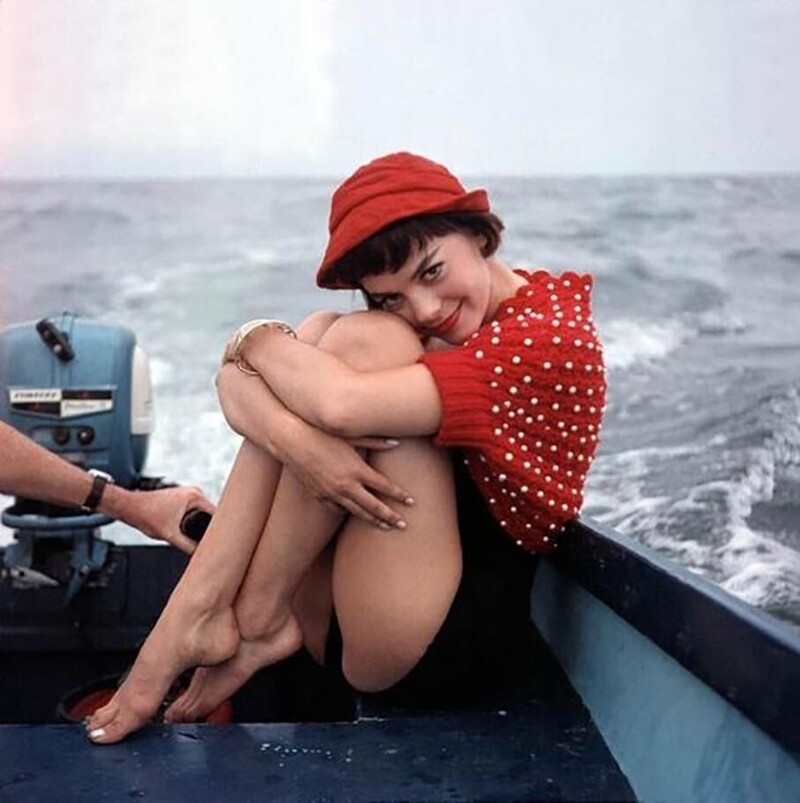 Натали Вуд на лодке в середине 1950-х годов