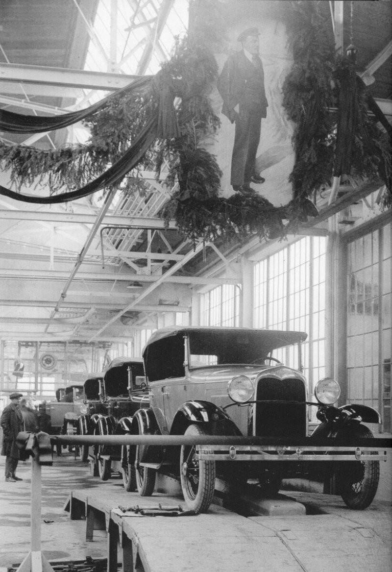 Готовые автомобили, 1930 год