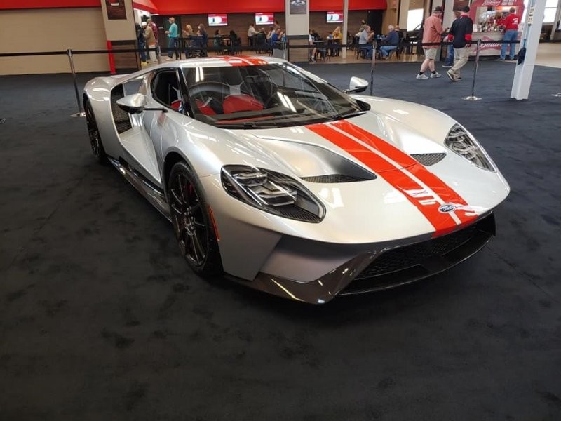 7. Ford GT 2019 года продан за $1,045,000 (111 900 000 руб.)