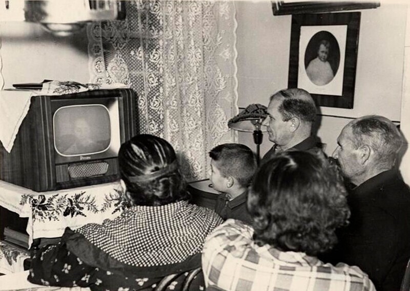 «У телевизора». Б. Ершов, 1961 год, Владимирская обл., г. Муром