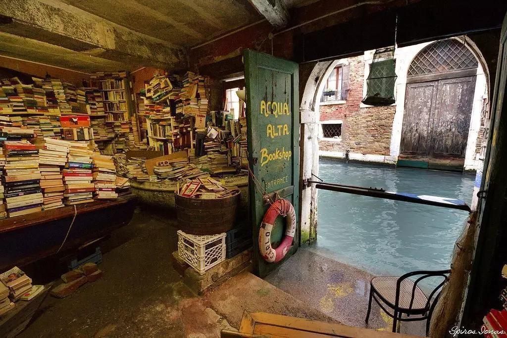 Самый необычный магазин в Венеции