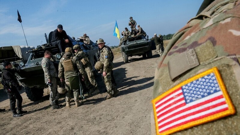 США и приближенный круг стран подпитывают Украину оружием для войны на Донбассе