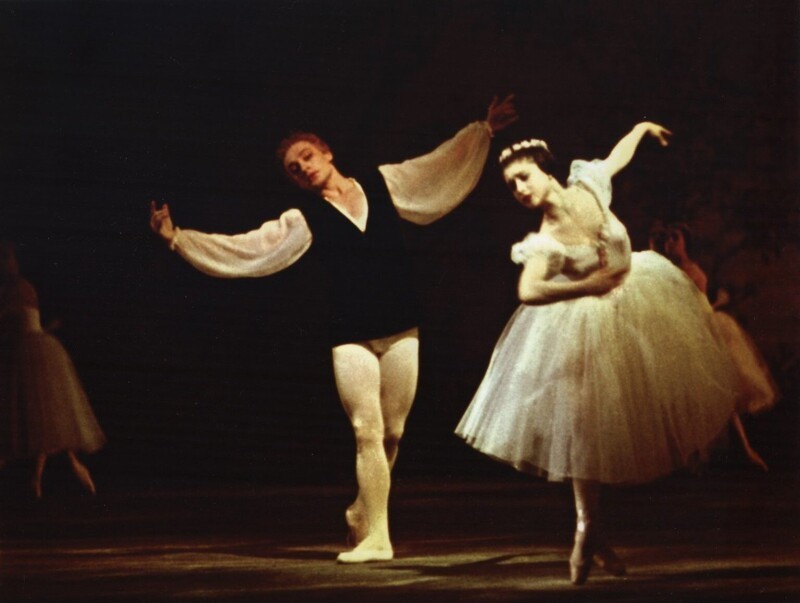 1959 год. Солисты балета Большого театра Союза ССР Екатерина Максимова и Владимир Васильев.