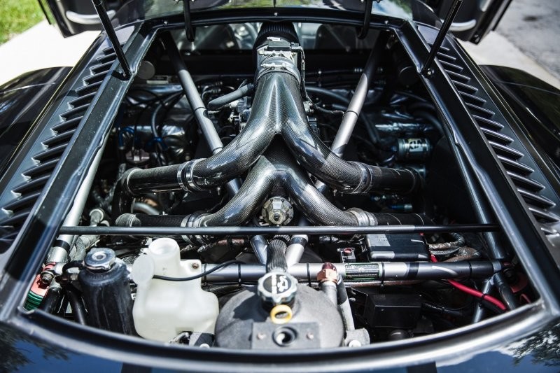 Saleen S7 Twin Turbo, который доказал, что в США можно создать серьезный гиперкар
