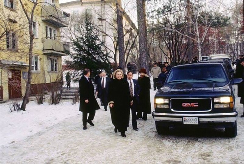 Хиллари Клинтон в Новосибирске. 16 ноября 1997 год