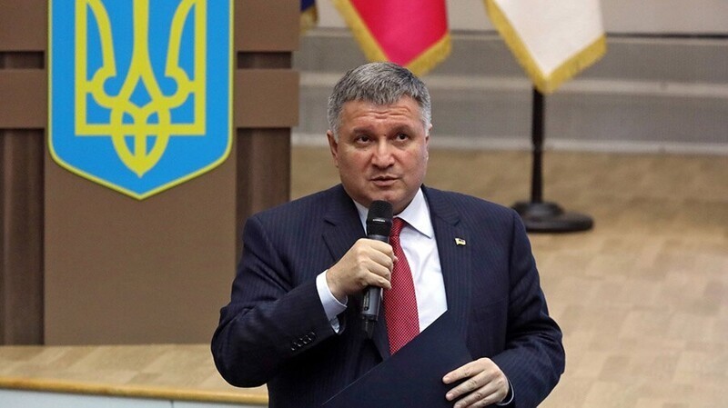 Трусливый нацист: Чем запомнился россиянам бывший глава МВД Украины Арсен Аваков