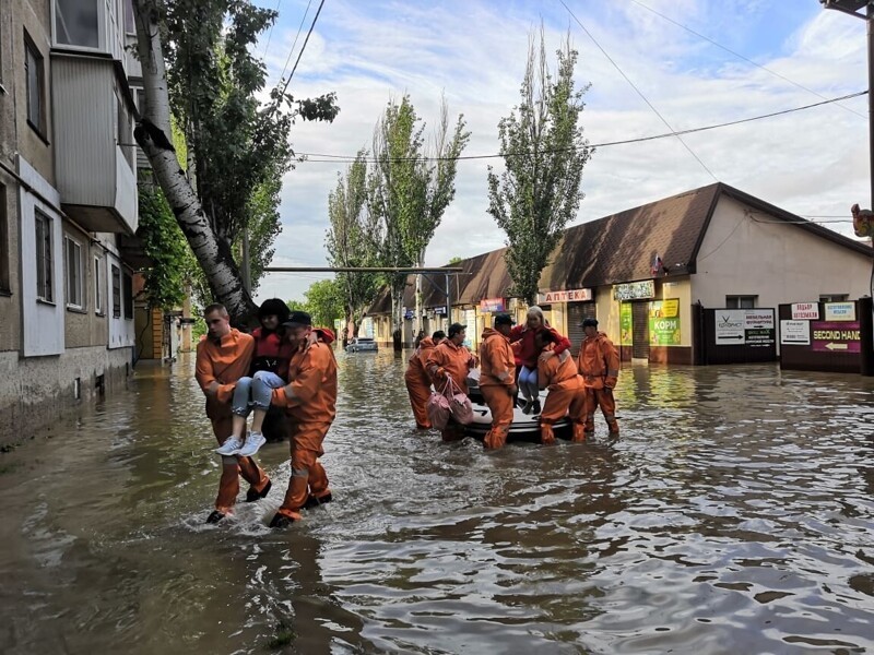 Как «цивилизованный мир» и «отсталая Россия» справлялись с наводнениями