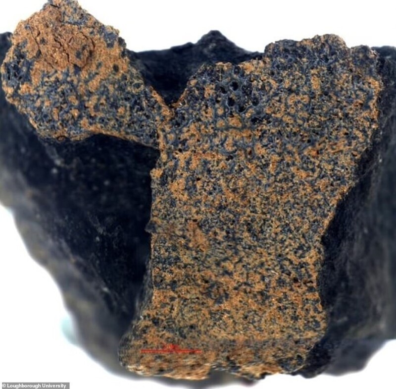Метеорит, обнаруженный в Вудманкоте химиком Дереком Робсоном